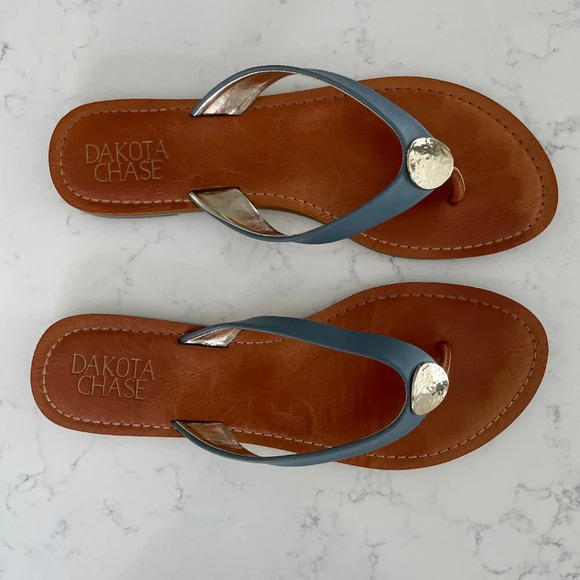 Dakota Chase Somana Casual Flip Flop Sandals w Metal Accent Blue Grey Sz 9.5M - Picture 10 of 10